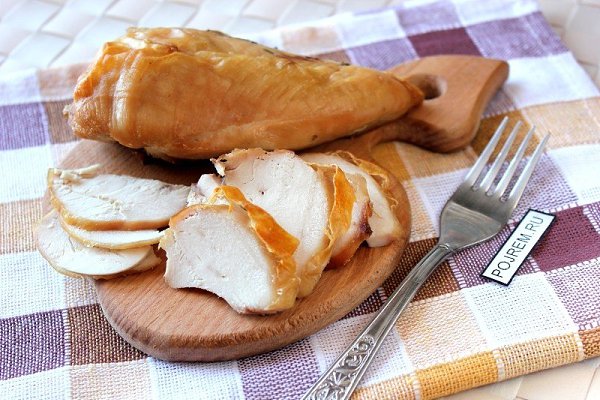 Куриная пастрома для бутербродов! .Ингредиенты: Куриное филе 800 г Молоко 800 мл Сметана 2 ...