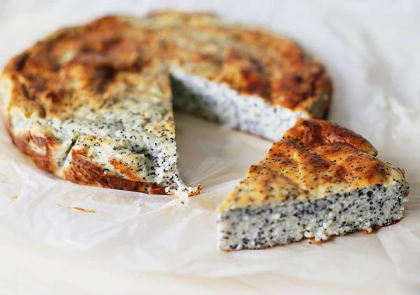 ПП-ЗАПЕКАНКА с сочной ГРУШЕЙ и МАКОМ.Ингредиенты:- Творог-540 гр.- Яйца-4 шт.- Груша-4 шт.- Мак-15 ...