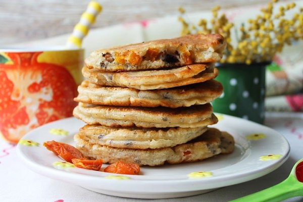 Оладьи с курагой и шоколадом — cоблазнительное сочетание! Соблазнительное сочетание кураги и ...