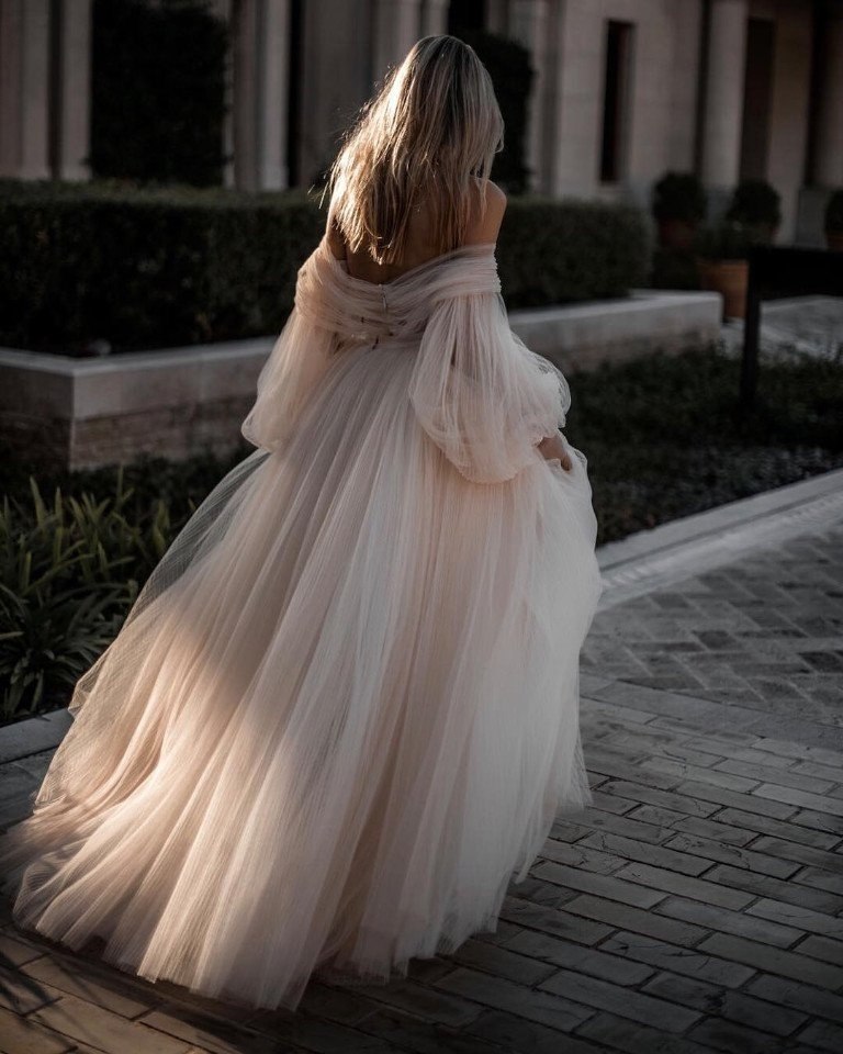   !   Galia Lahav - 3