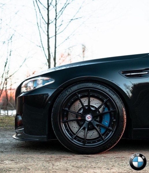 BMW M5 F10