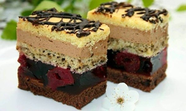 Вишневый торт с карамельным кремом. Для теста: Мука - 250 г. Масло – 300 г. Сахарная пудра - 1 ...