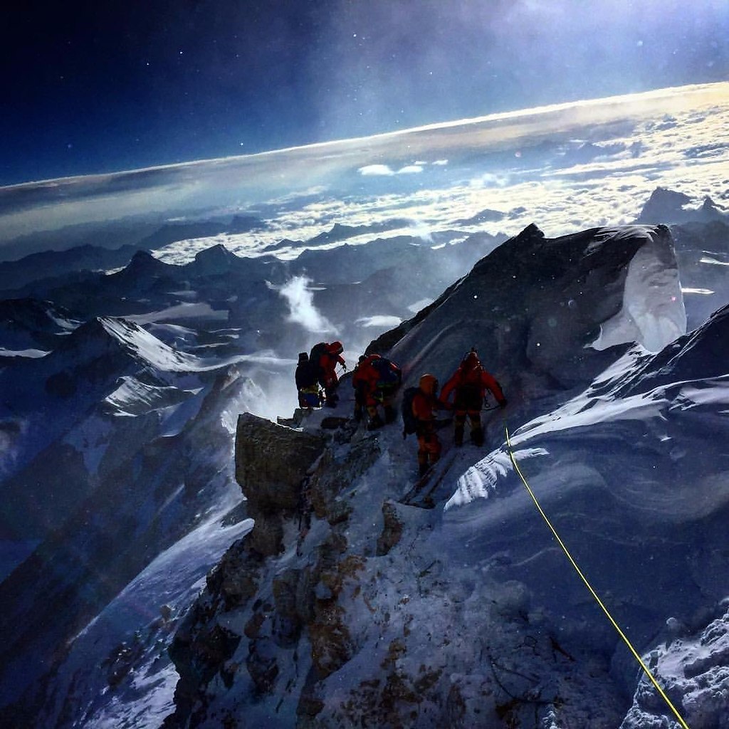 Кислород. Эверест (2024) - кадры из фильма - российские документальные фильмы в 