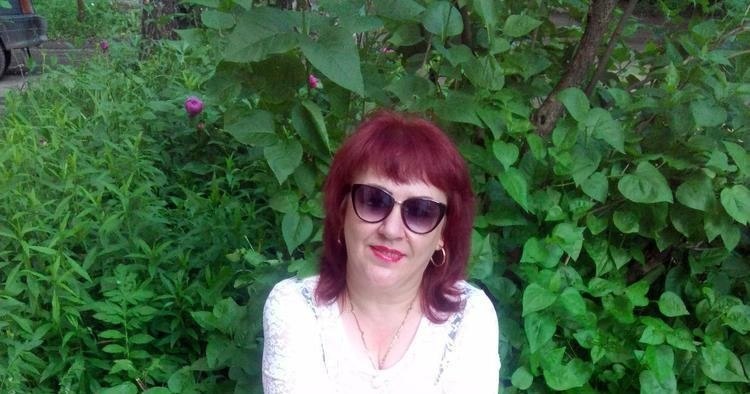 Я женщина, с которой не легко, В роду которой даже были змеи, Внутри меня живут добро и зло, Я ...