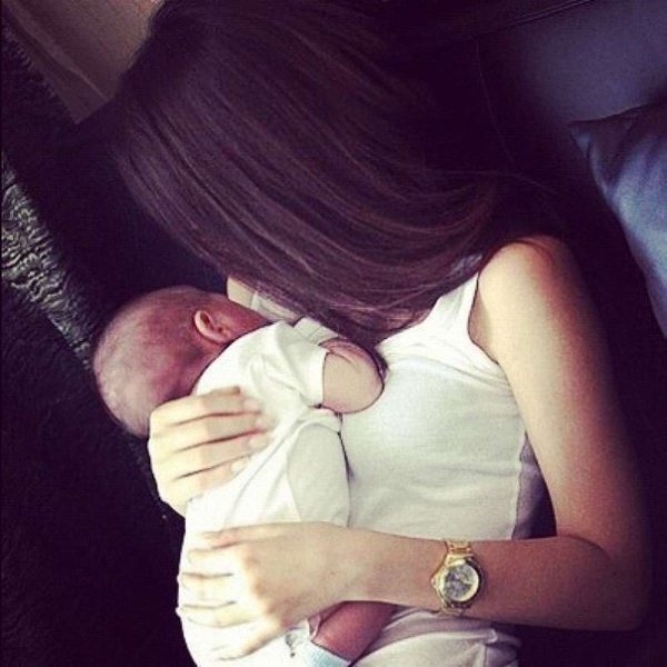 Даже муки беременности, родов и прочего не могут омрачить тех минут счастья, когда смотришь на это ...