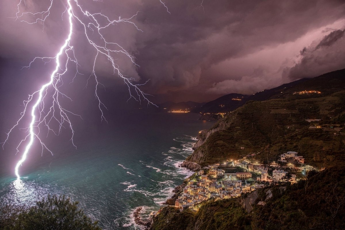 ,     Weather Photographer of the Year 2019 - 2