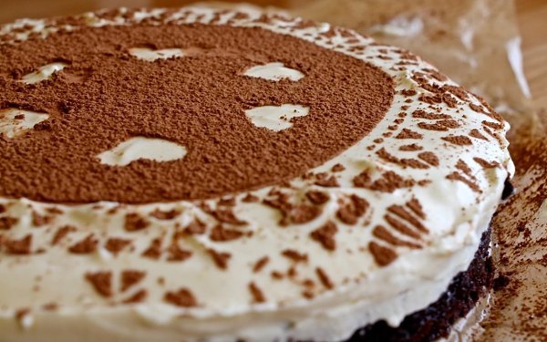 Трюфельный торт с муссом из белого шоколада.Шикарный десерт! Сохрани рецепт)Ингредиенты:Горький ... - 4