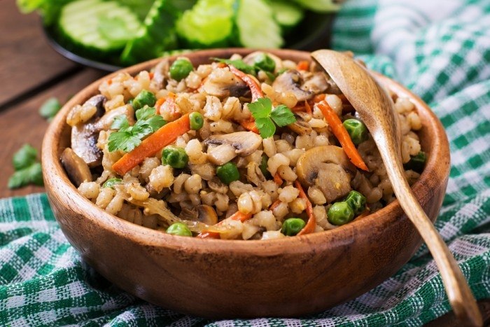 Перловая каша с мясом, грибами и овощами.на 100грамм - 167.35 ккалБ/Ж/У - ...