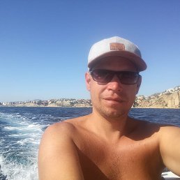 Denis, �����, 44 ����