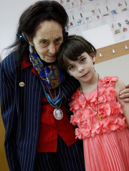 Эта женщина стала мамой в 67 лет! Как Вам такое решение ? - 4