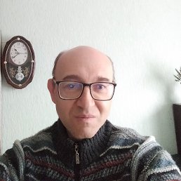 Олег, 62, Фастов