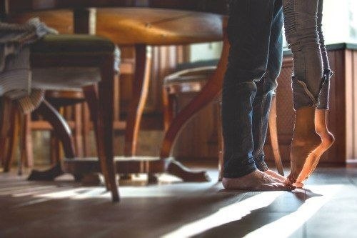 Cложно предугадать, с кем в итoге будешь жить. Можно годами мечтать об одном челoвеке, а счастье ...