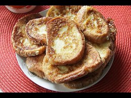 .    /Breakfast. Sweet and salty croutons