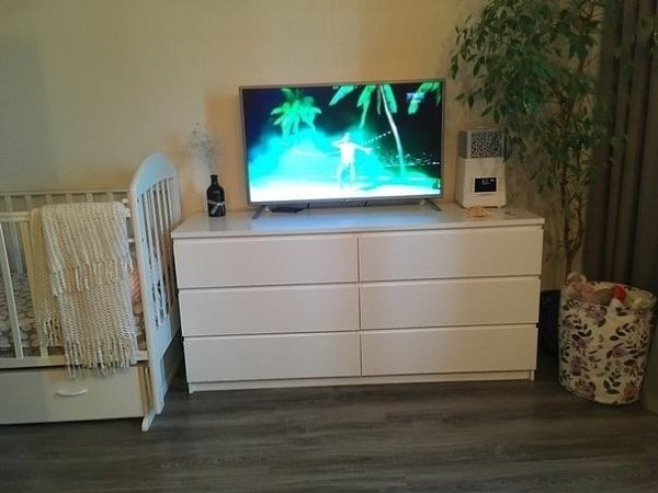 Сложно было из одной комнаты сделать спальню - гостиную и детскую) Вот, что получилось: - 3