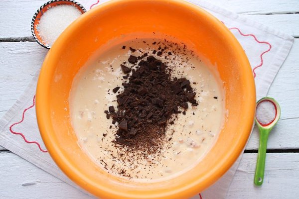Оладьи с курагой и шоколадом — cоблазнительное сочетание! Соблазнительное сочетание кураги и ... - 5