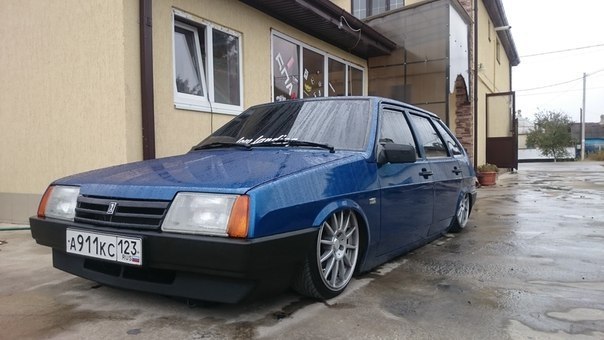 ����������a� 21093