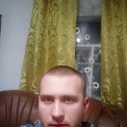 Игорь, 29, Котельва