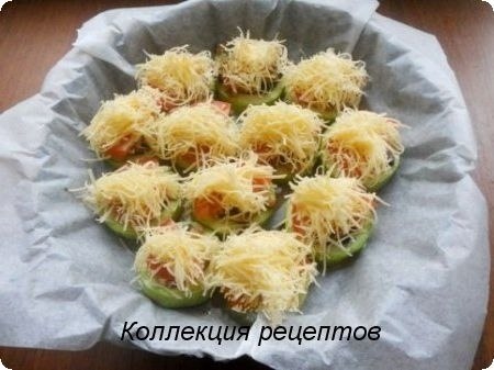 Кабачки с шампиньонами. Ингредиенты кабачок средний - 1 шт. шампиньоны - 6-8 шт. яйцо - 1 шт. ... - 6