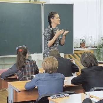 Лучший учитель истории страны работает в Петербурге.Виктория Печникова, педагог из лицея №179 ...