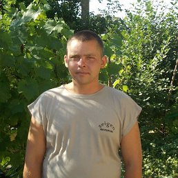 Александр, 37, Старощербиновская
