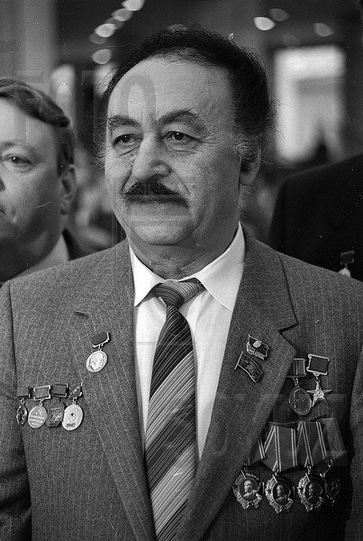 Гавриил Илизаров — советский хирург-ортопед, профессор. 98 ... | Назад ...