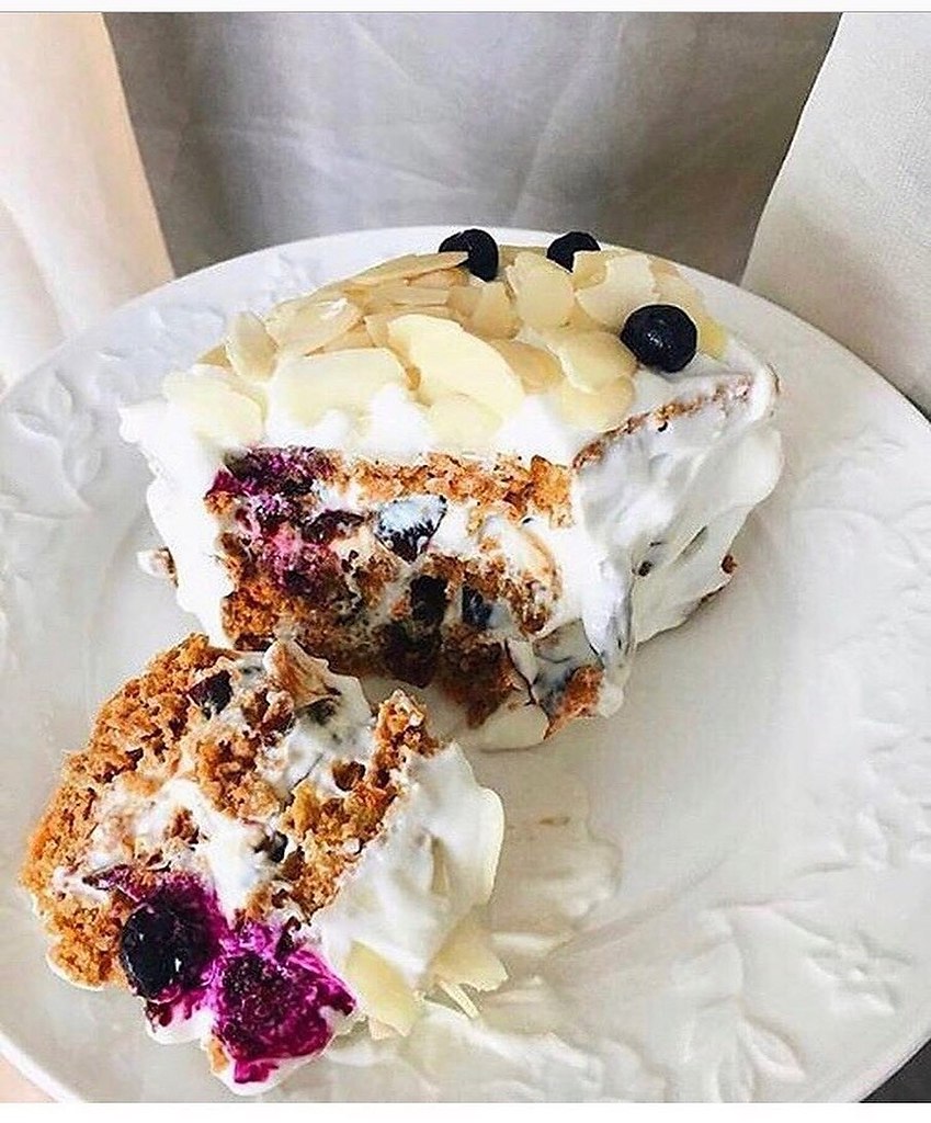Пряное, вкусное, быстрое ПП Морковное пирожное! Ингредиенты для коржа: 1 небольшая морковь 1 яйцо 3 ...