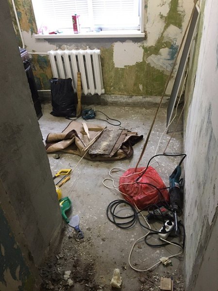 5,5 кухня! Что как? Остался только потолок! Кто что подскажет «чёрный глянец» или «белый мат» ... - 3