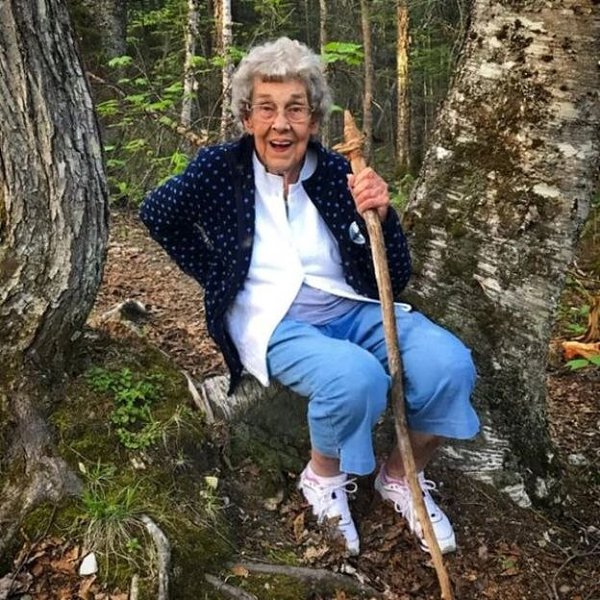 Вот это молодец! Парень по имени Брэд решил исполнить мечту своей 89-летней бабушки, которая всегда ... - 5