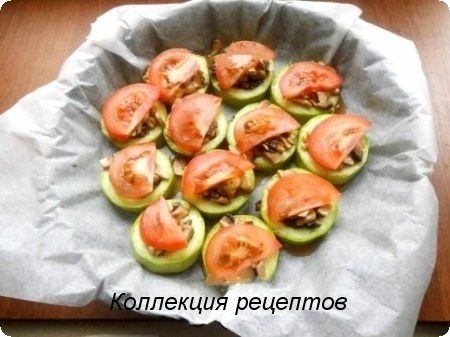 Кабачки с шампиньонами. Ингредиенты кабачок средний - 1 шт. шампиньоны - 6-8 шт. яйцо - 1 шт. ... - 5