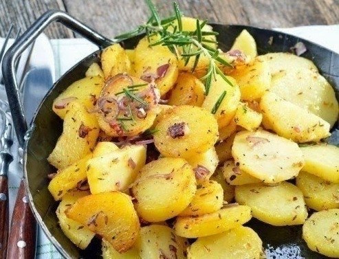 Советы хозяйкам для приготовления вкусного картофеля: 1. Отварной картофель будет вкуснее, если ...