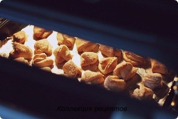 #печенье.Творог — 200 гСливочное масло — 100 гЯйцо — 1 шт.Мука — 2,5 стаканаРазрыхлитель — 1 ч. ... - 8