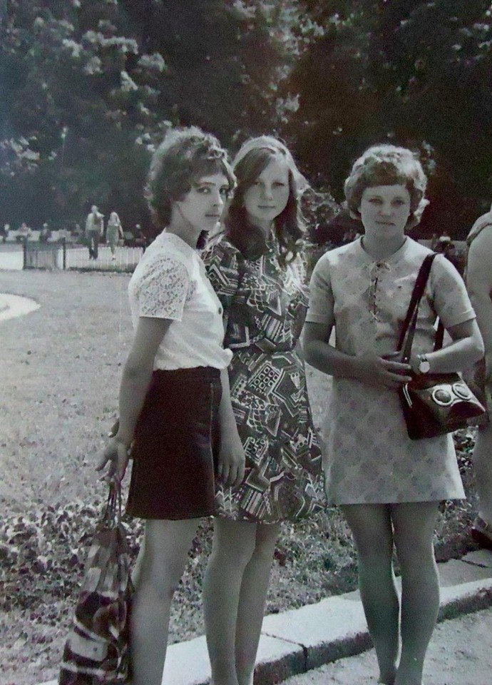 В юность,как и в реку... дважды не войдешь, благо ,что на свете...ты еще живешь! .Пережили многое... ...