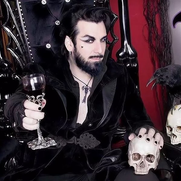 Aurelio voltaire. Аурелио Вольтер. Voltaire певец. Aurelio Voltaire сейчас. Аурелио Вольтер рост.