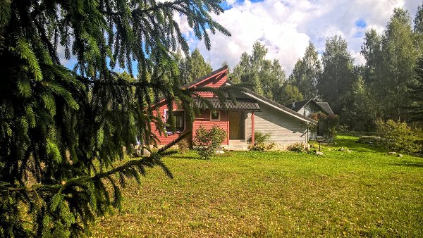 К продаже предлагается отдельно стоящий жилой хуторок эко - поселение, удачно расположенный на ... - 10