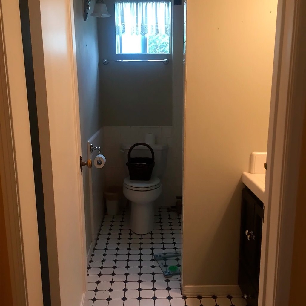 Ремонт санузла в частном доме. До и после - 2