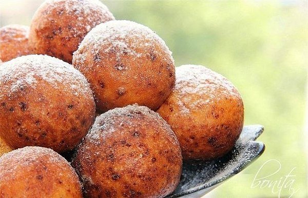 Рецептик вкуснющих пончиков! Для приготовления нам понадобится: 500гр творога; 1.5ст. муки; 1ст. ...