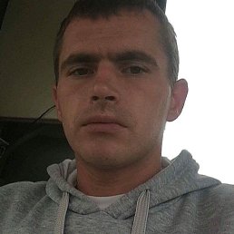 Arvydas, 36, 