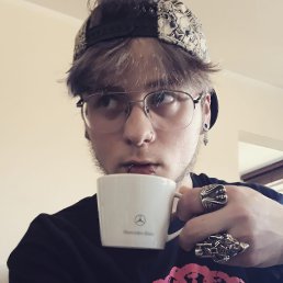 Lucas, 22, 