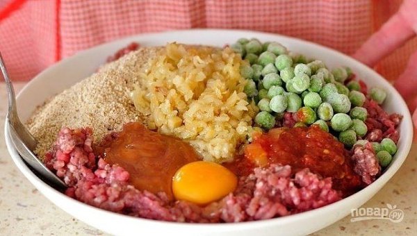 Запеканка из фарша.Чтобы запеканка получилась сочной и нежной, не жалейте сливочного масла. Также ... - 5