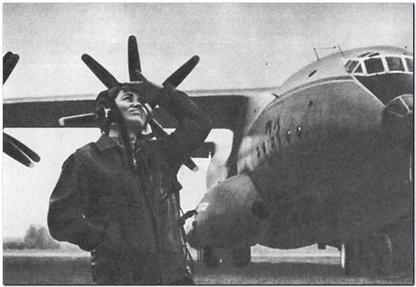 Попович, Марина Лаврентьевна.Родилась 20 июля 1931 года, на сельском хуторе ныне Смоленской области. ... - 19