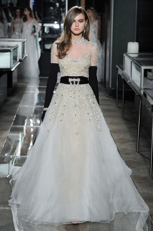 "Reem Acra"