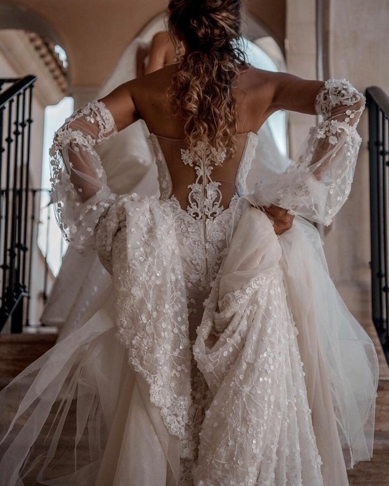   !   Galia Lahav - 6