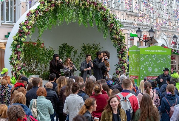 9 мая всех гостей фестиваля «Московская весна A Cappella» ждут специальные концертные программы от ... - 2