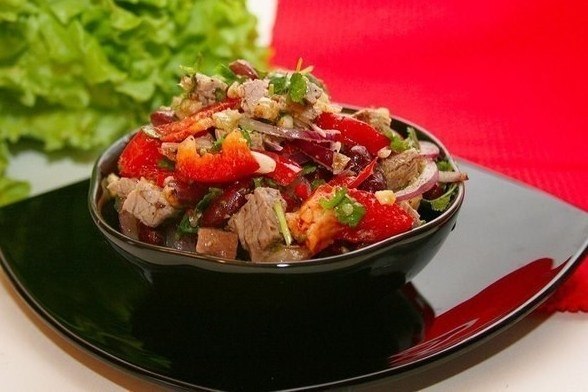 Очень вкусный, сытный и быстрый в приготовлении салат «Тбилиси».на 100грамм - 179.31 ккалБ/Ж/У - ...