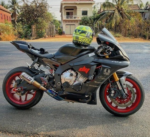 Yamaha YZF-R1