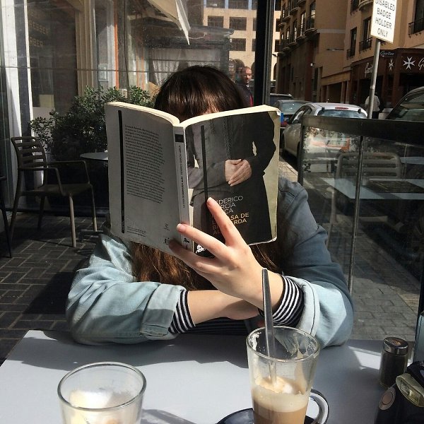 Учись готовить, читай хорoшие книги, общайся с добрыми людьми, помогай мaме, работай над собой и ...