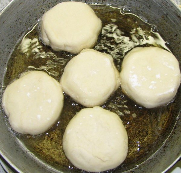 Беляши с мясом на сковороде .Один из моих самых любимых рецептов беляшей с мясом на сковороде. Он ... - 7