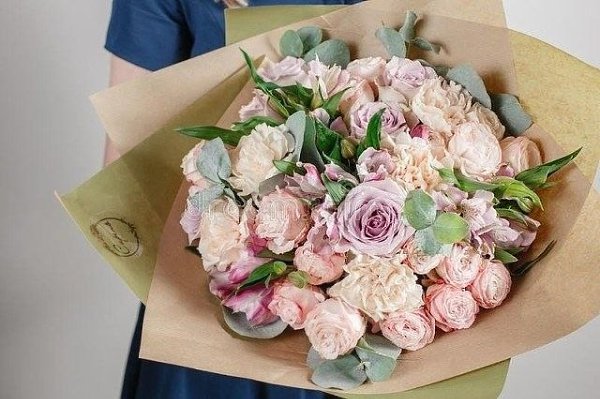 Желаю каждой найти мужчину, который прежде, чем прикоснуться к губам, будет целовать ваши руки… - 7