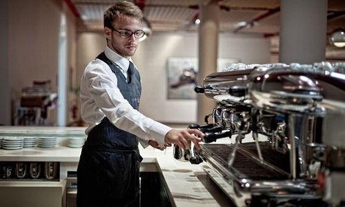 Все о профессии бариста.Бариста - это специалист по приготовлению кофе, кофейный сомелье. Появилась ...