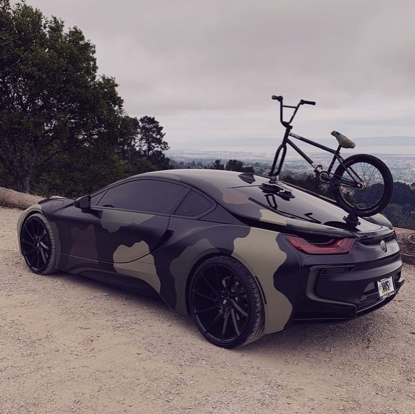 BMW i8.a oe - 2